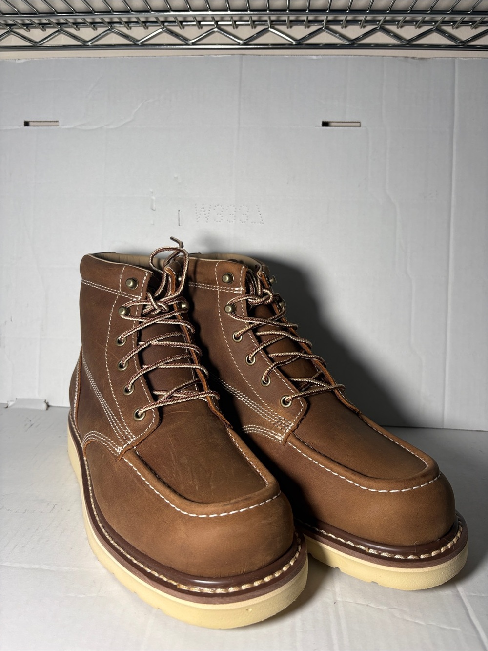 Men's Brown Moc Toe Work Boots - Classic Lace-Up Size 9.5